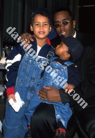 Sean Puffy Combs with his sons, Justin and Christian NY, 1999, NY.jpg